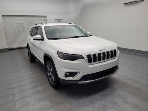 Used 2019 Jeep Cherokee Limited FWD image 13