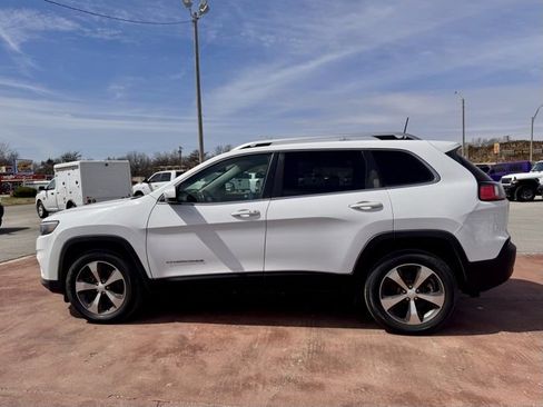 Used 2019 Jeep Cherokee Limited image 6