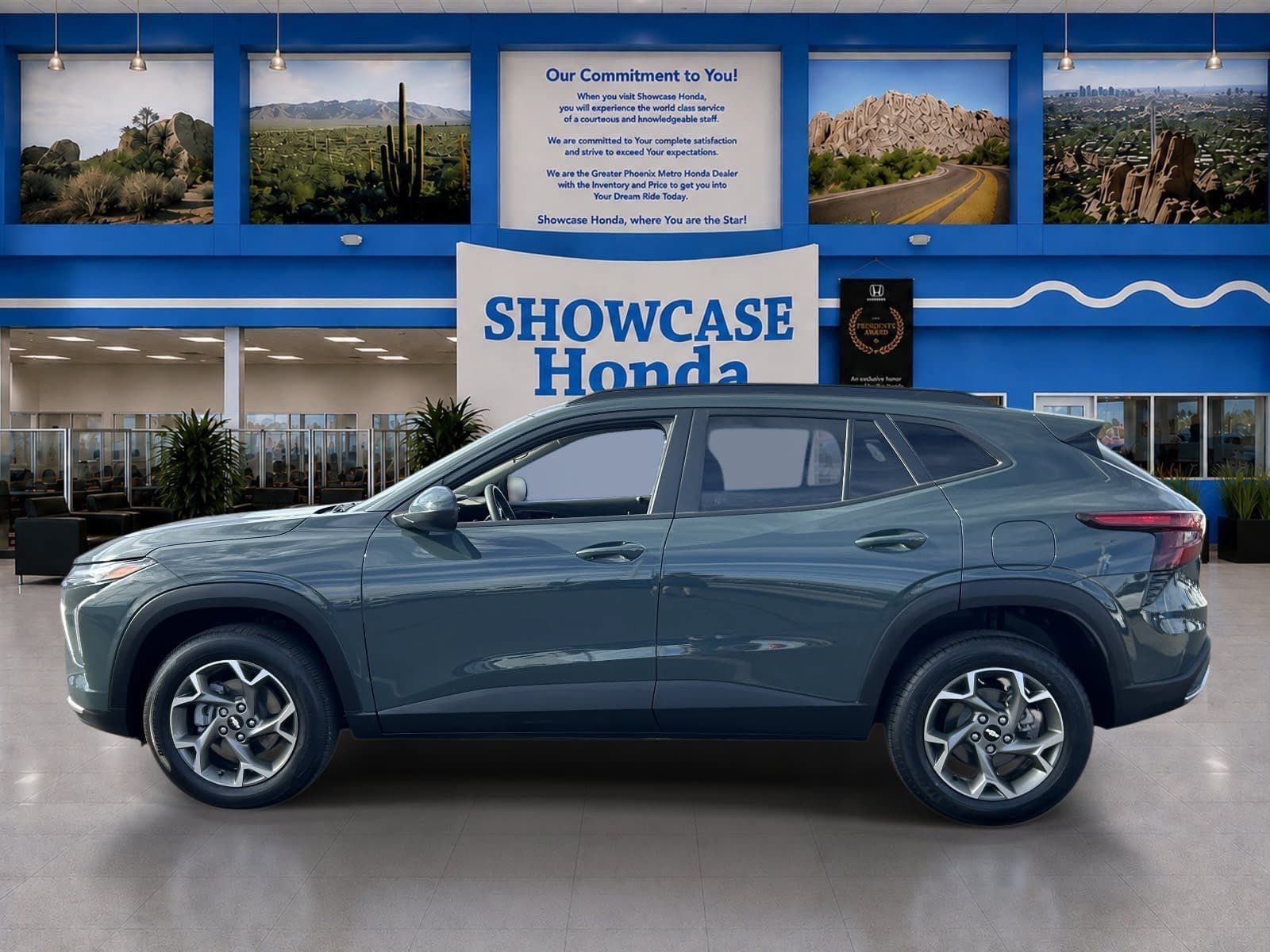 Used 2025 Chevrolet Trax LT FWD image 4