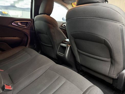 Used 2017 Chrysler 200 LX FWD image 17