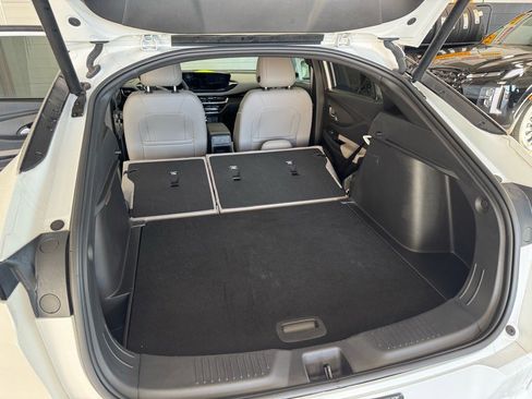 Used 2024 Buick Envista Avenir image 10