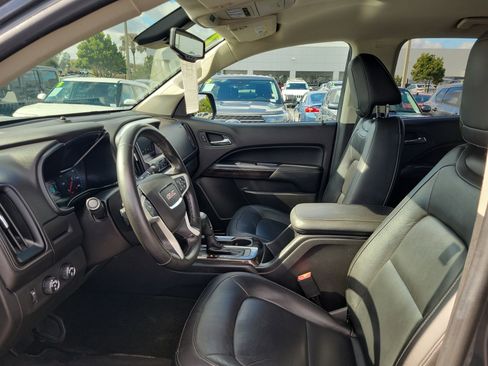 Used 2017 GMC Canyon SLT w/ Driver Alert Package image 19