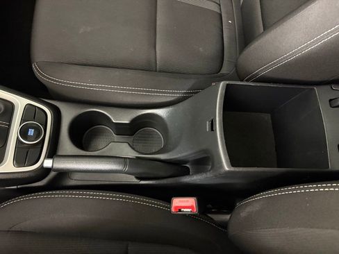Used 2025 Hyundai Venue SEL FWD image 30