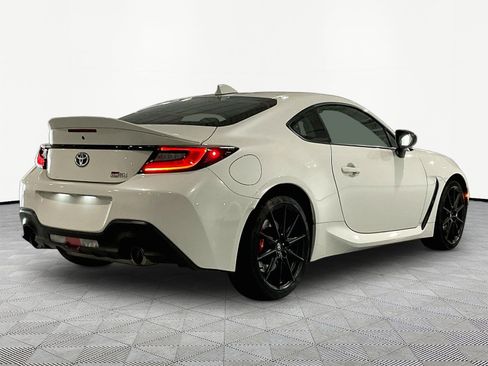 Used 2025 Toyota GR86 Premium w/ Performance Package RWD image 6
