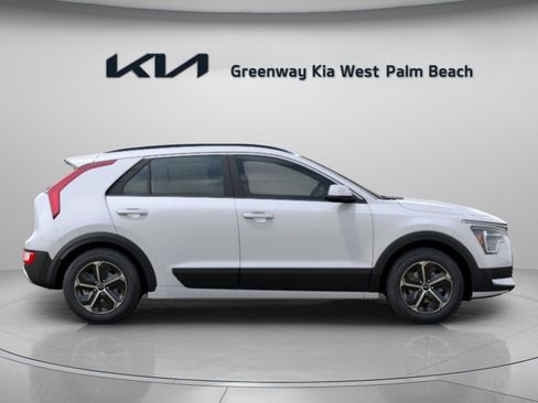 New 2026 Kia Niro LX FWD image 9