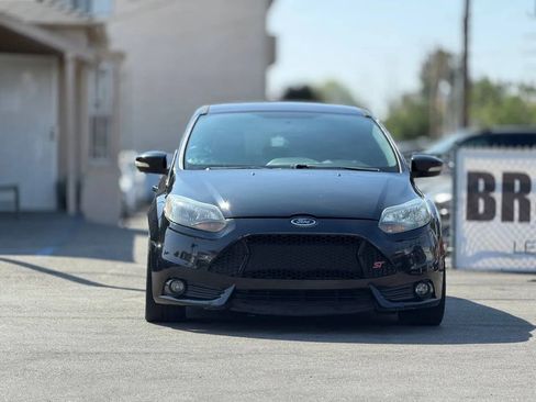 Used 2014 Ford Focus ST w/ Equipment Group 201A image 3