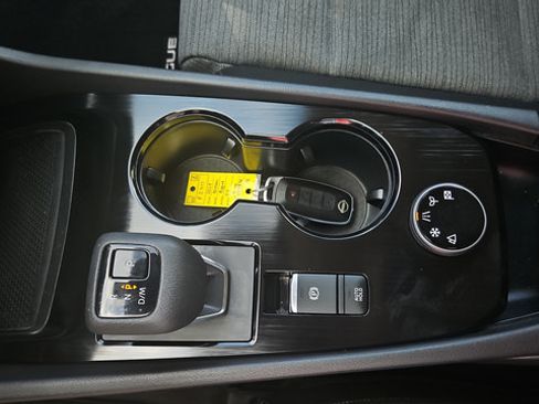 Certified 2023 Nissan Rogue SV AWD/4WD image 35