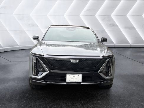 New 2026 Cadillac Lyriq Sport image 9