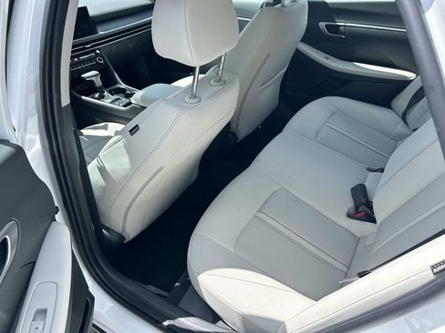 Certified 2025 Hyundai Sonata SE FWD image 17