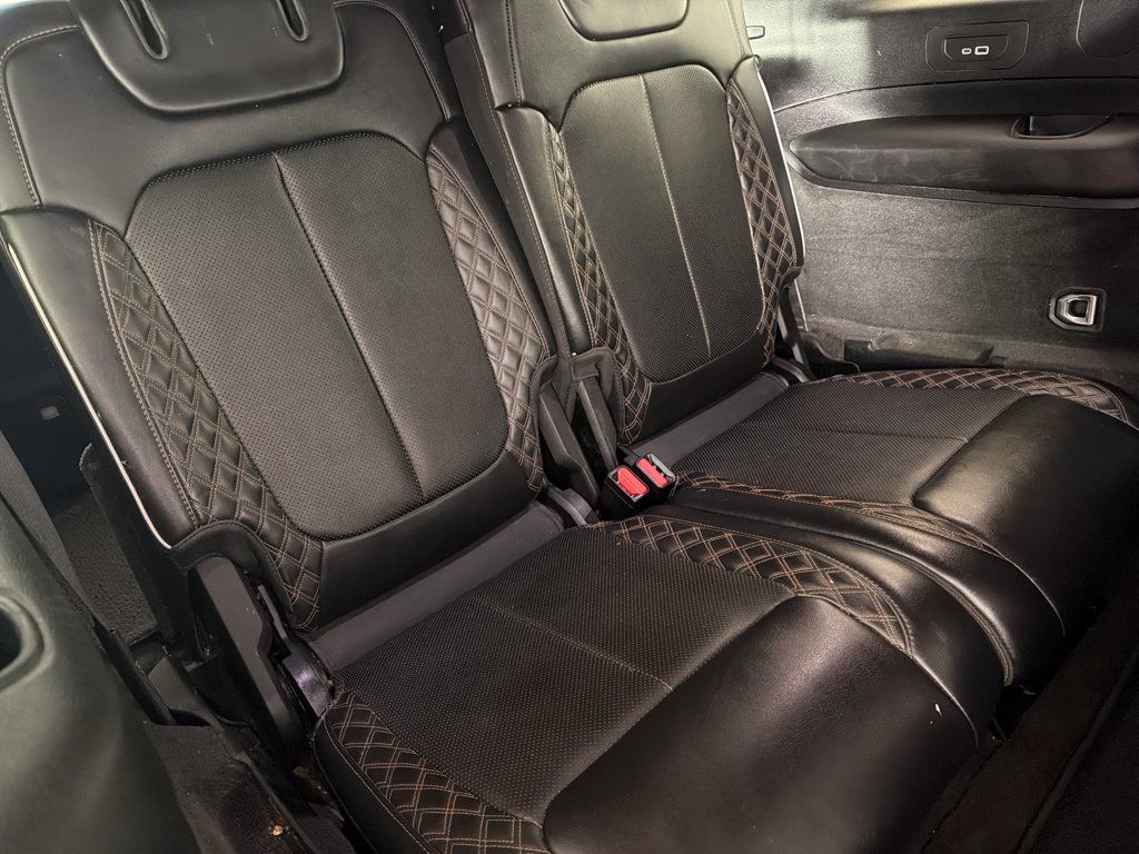 Used 2021 Jeep Grand Cherokee L Summit w/ Luxury Tech Group V AWD/4WD image 24
