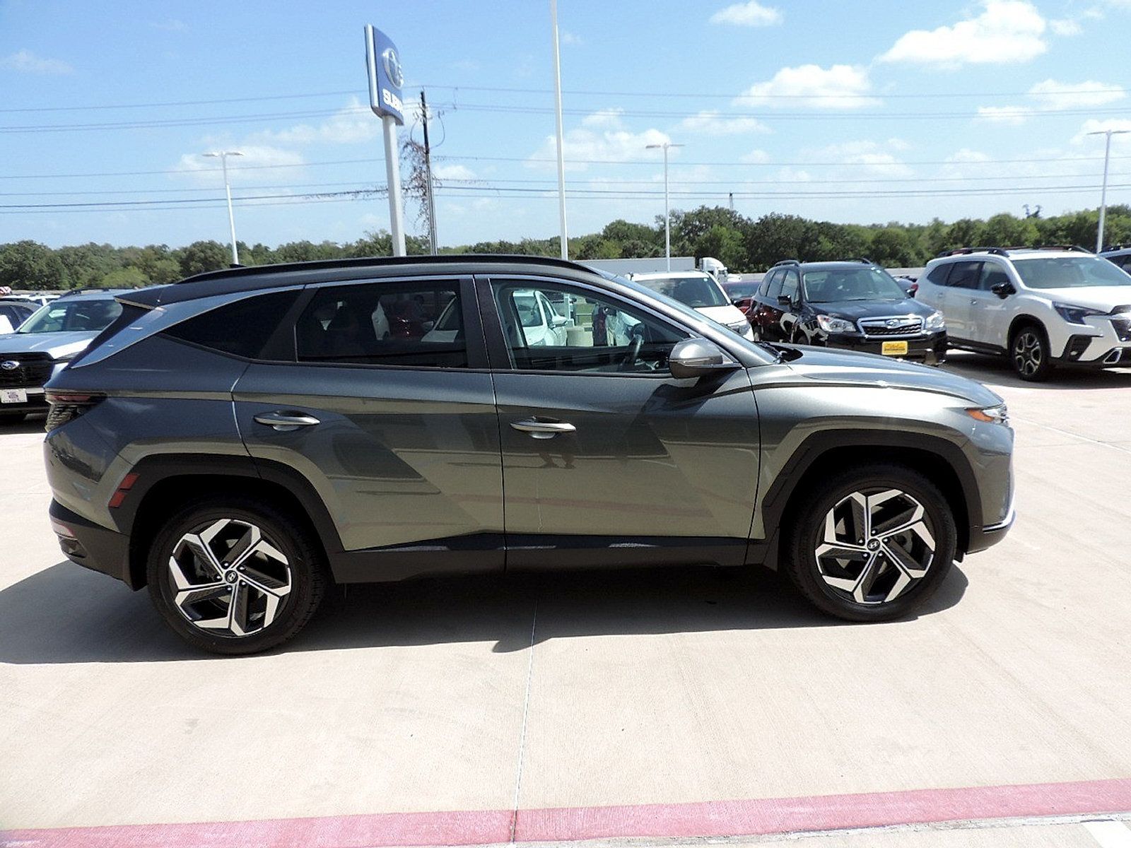 Used 2023 Hyundai Tucson SEL w/ Convenience Package AWD/4WD image 4