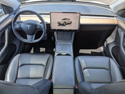 Used 2023 Tesla Model Y Long Range AWD/4WD image 18