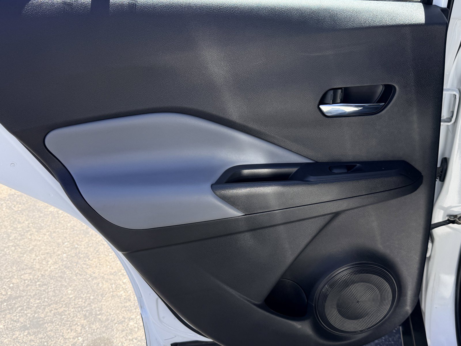 Used 2023 Nissan Kicks SR w/ SR Premium Package FWD image 16
