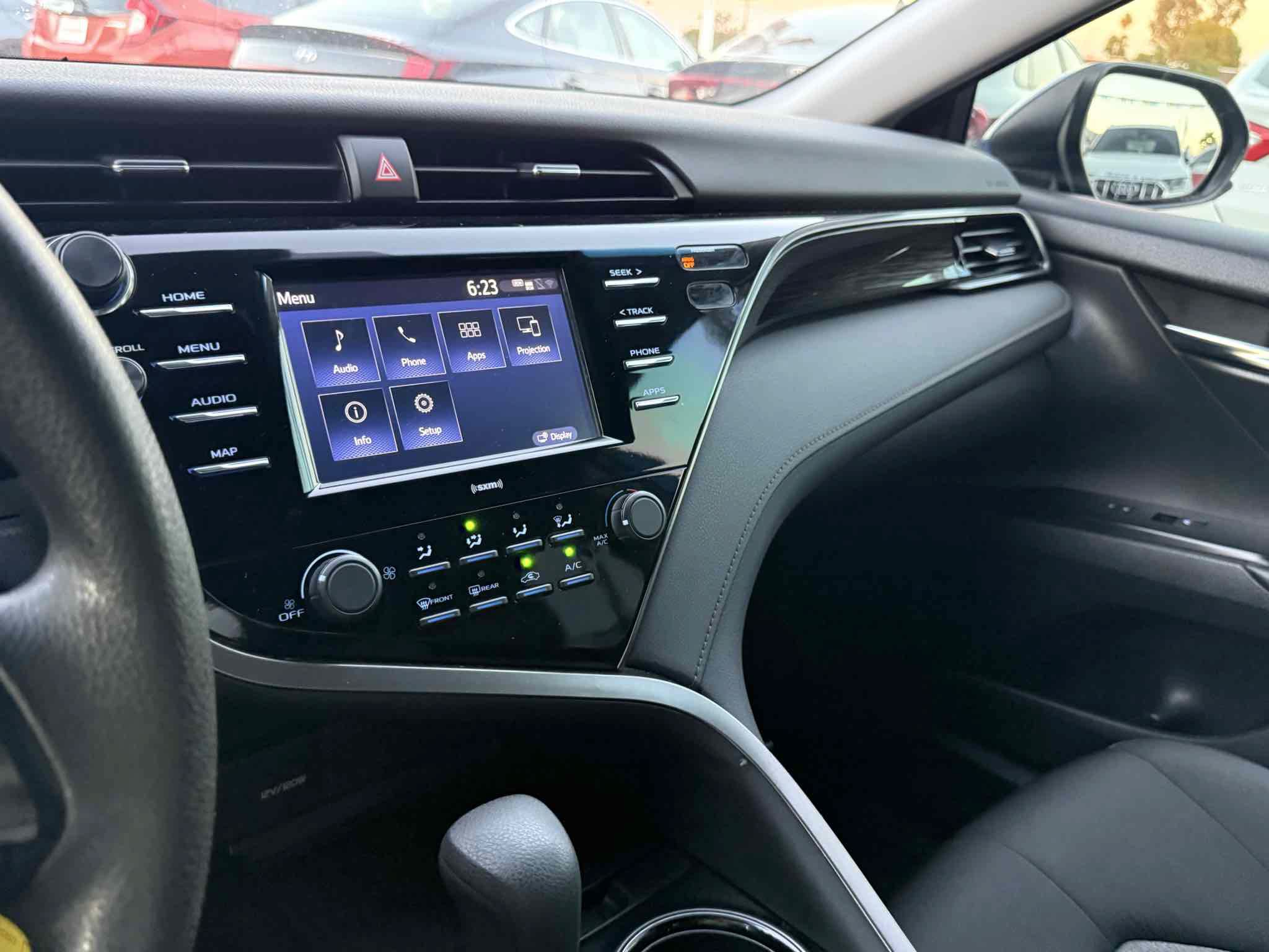 Used 2020 Toyota Camry LE w/ Carpet Mat Package FWD image 27
