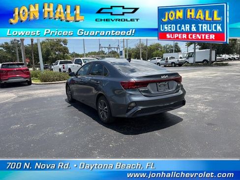 Used 2022 Kia Forte LXS w/ LXS Technology Package FWD image 6