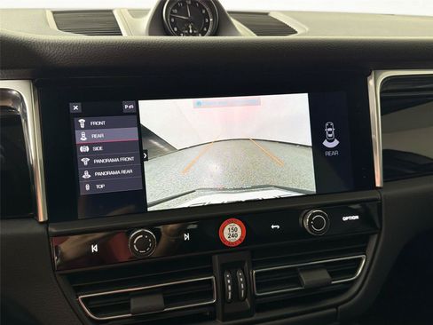 Certified 2026 Porsche Macan AWD/4WD image 23