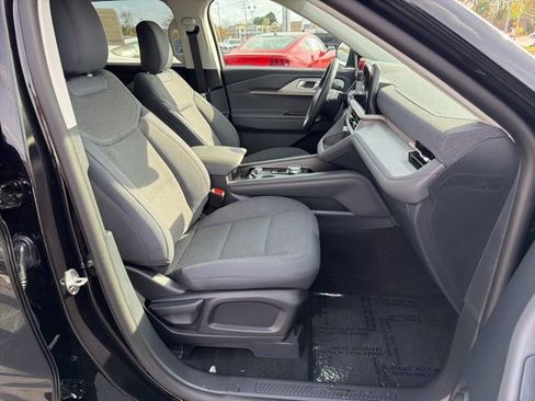 New 2026 Ford Explorer Active RWD image 18