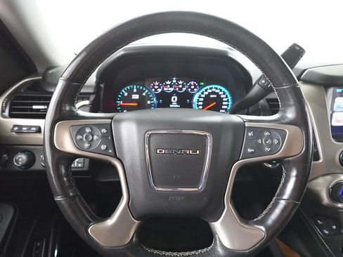 Used 2019 GMC Yukon Denali w/ Denali Ultimate Package image 15
