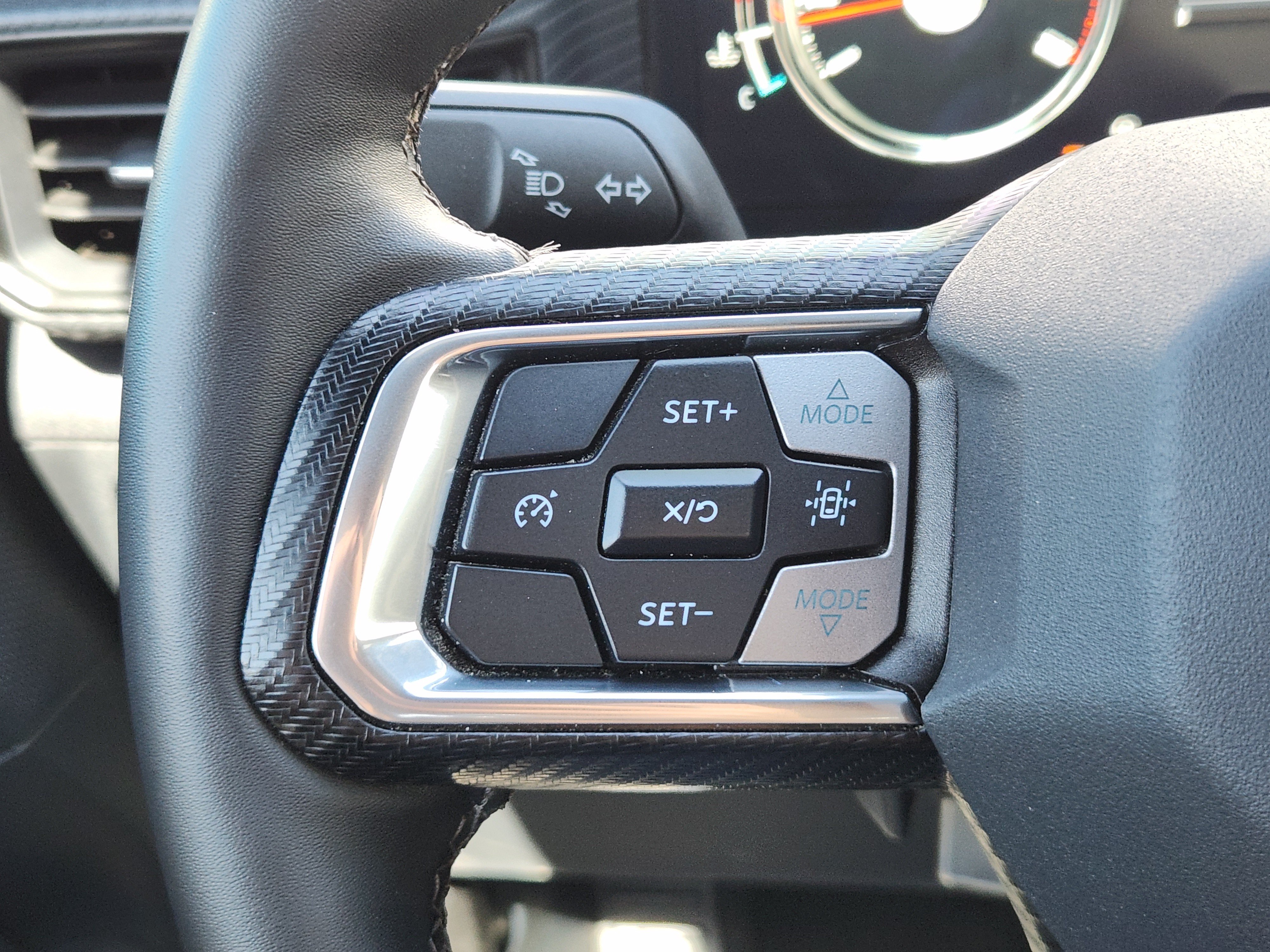 Used 2024 Ford Mustang Coupe RWD image 28