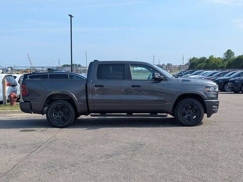 Used 2025 RAM 1500 Big Horn AWD/4WD image 2