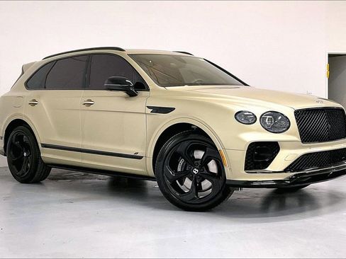 Used 2023 Bentley Bentayga AWD/4WD image 37