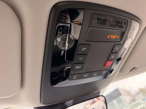 New 2026 Kia Carnival EX FWD image 18
