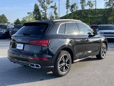 Used 2020 Audi Q5 e Premium Plus AWD/4WD image 28