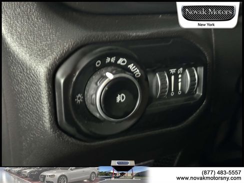 Used 2021 Jeep Wrangler Unlimited Sport image 15