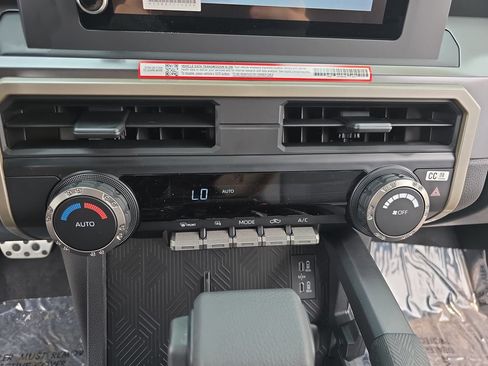 Used 2026 Toyota Tacoma TRD Sport AWD/4WD image 23