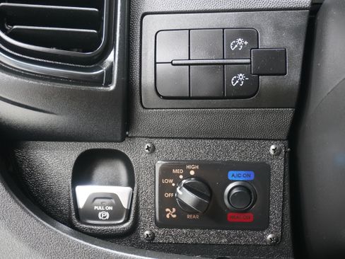 Used 2023 RAM ProMaster 1500 FWD image 18