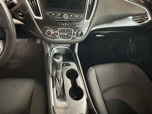 Used 2020 Chevrolet Malibu LT FWD image 8