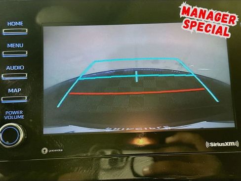 Used 2021 Toyota Camry SE FWD image 16