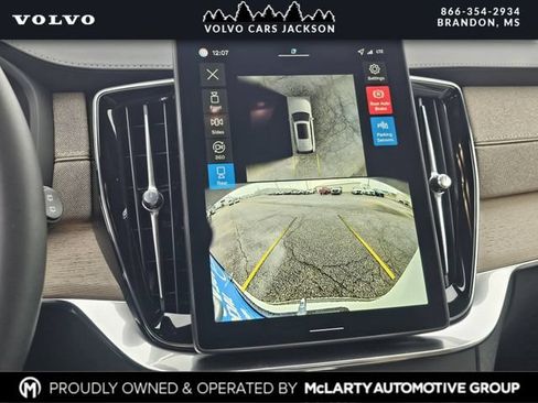 New 2026 Volvo XC90 B6 Plus w/ Protection Package Premier AWD/4WD image 8