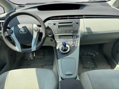 Used 2010 Toyota Prius Three FWD image 11