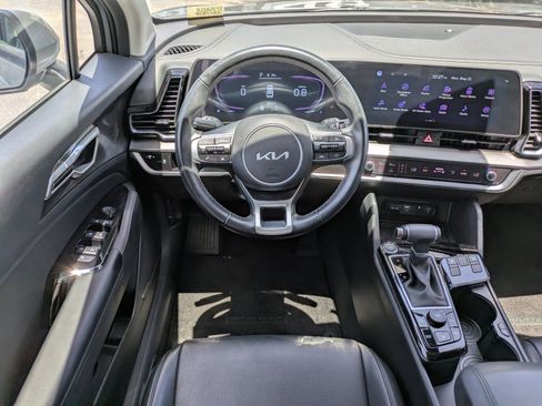 Certified 2025 Kia Sportage EX FWD image 13