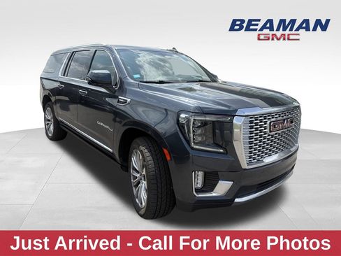 Used 2021 GMC Yukon XL Denali w/ Denali Premium Package AWD/4WD image 1