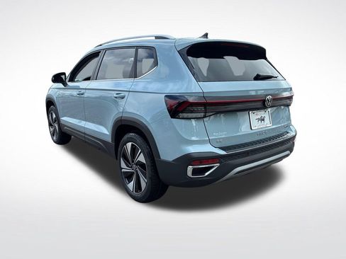 New 2026 Volkswagen Taos SE AWD/4WD image 5