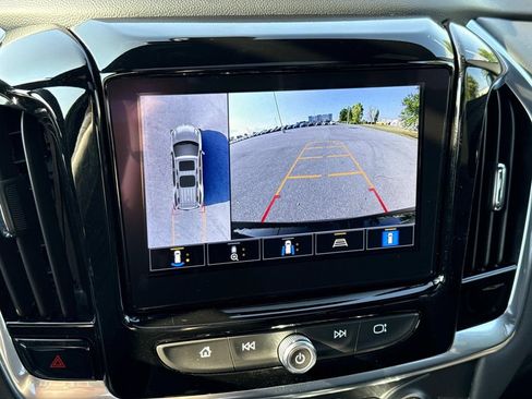 Used 2023 Chevrolet Traverse RS AWD/4WD image 6