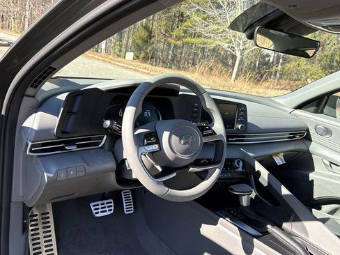 New 2026 Hyundai Elantra Sport image 11
