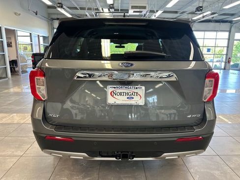 Used 2023 Ford Explorer XLT w/ Equipment Group 202A AWD/4WD image 15