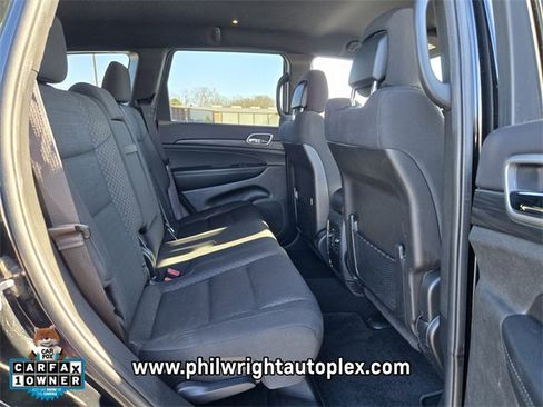 Used 2020 Jeep Grand Cherokee Laredo w/ 18" Wheel & 8.4" Radio Group image 19