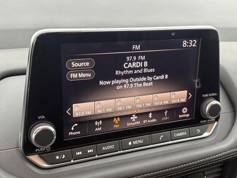 New 2026 Nissan Rogue SV AWD/4WD image 15