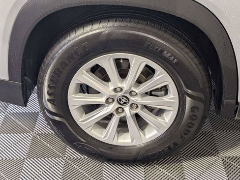 Used 2024 Toyota Grand Highlander FWD image 10