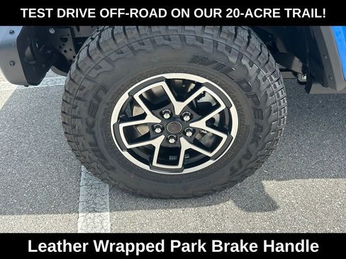 New 2025 Jeep Gladiator Rubicon image 45