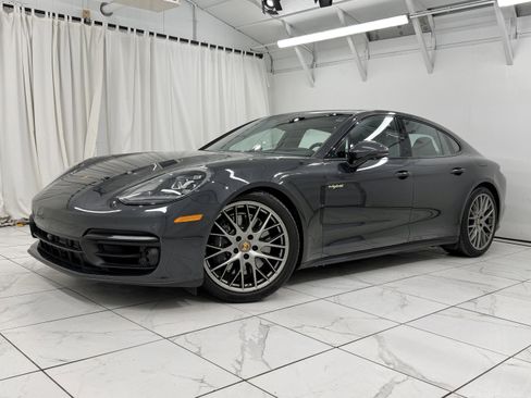 Certified 2023 Porsche Panamera 4 image 6