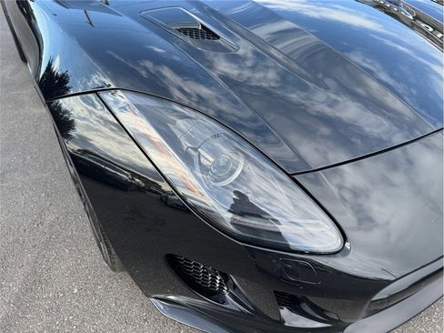 Used 2017 Jaguar F-TYPE R AWD/4WD image 47