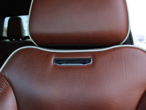 Used 2024 GMC Sierra 2500 Denali Ultimate image 16