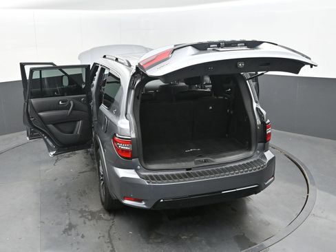 Used 2024 Nissan Armada SL w/ Midnight Edition Package image 41