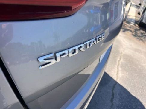 Used 2020 Kia Sportage LX FWD image 33