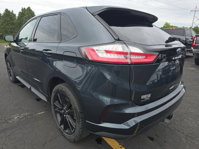 Used 2024 Ford Edge ST-Line w/ Class II Trailer Tow Package AWD/4WD image 5